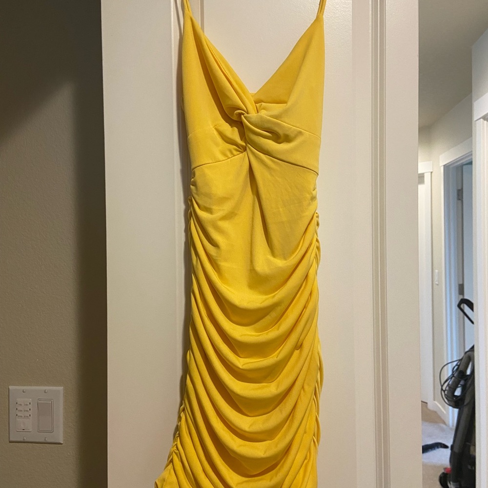 Yellow bodycon dress